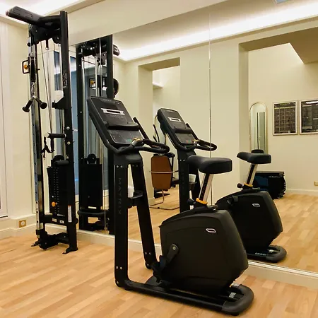 مايفير فندق