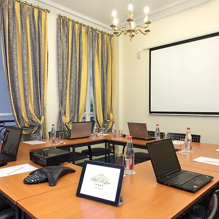 Mayfair 4* Париж
