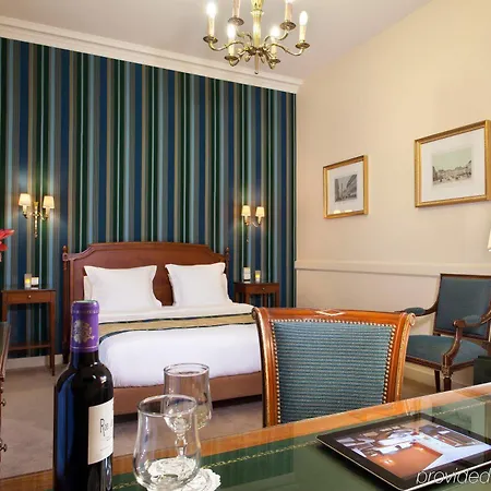 Отель Mayfair 4*
