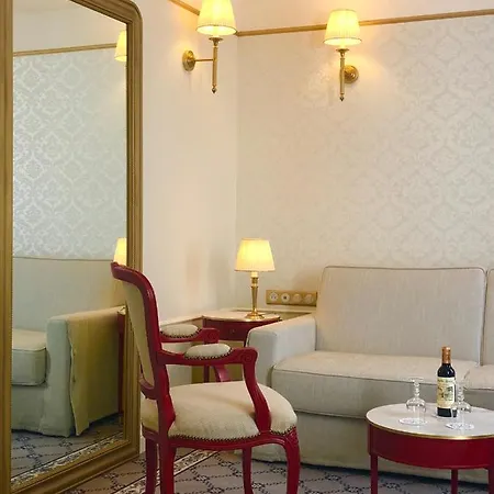 Mayfair Париж
