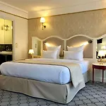 Mayfair Hotel