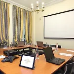Mayfair 4*