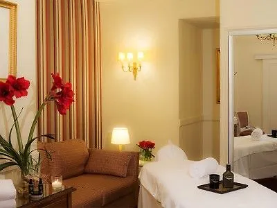 Mayfair Hotel