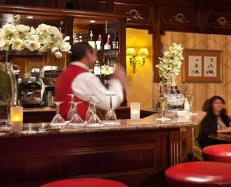 Mayfair מלון פריז